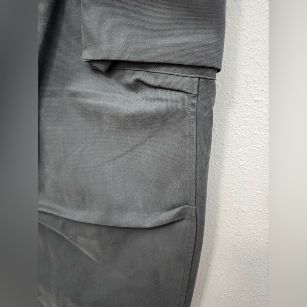 EUC Louis Vuitton Relaxed Cargo Pant in Grey - Picture 7 of 17